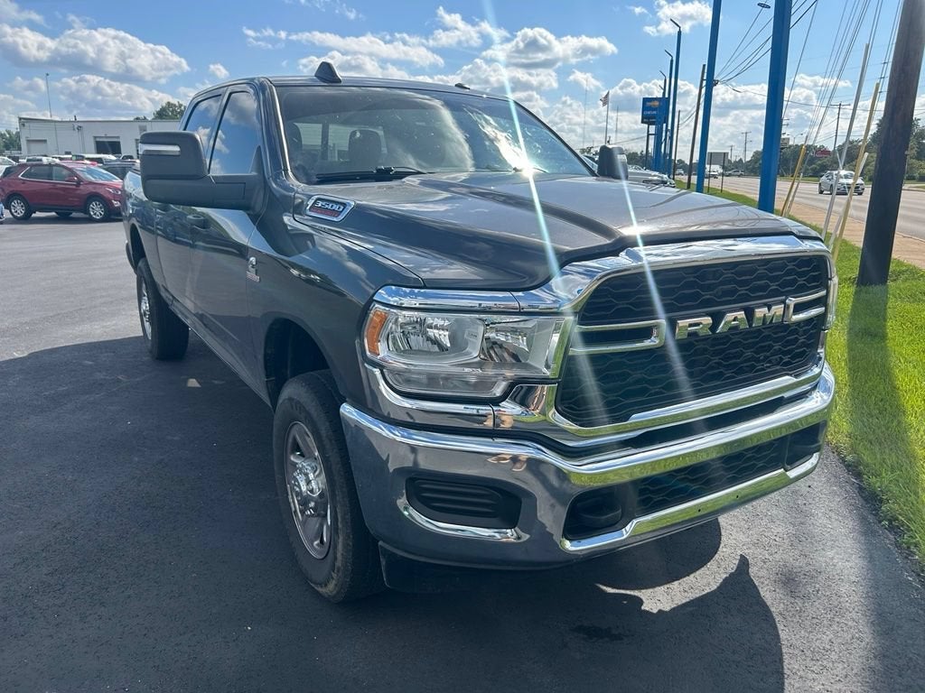 2024 RAM 3500 Tradesman Crew Cab 4x4 6'4" Box