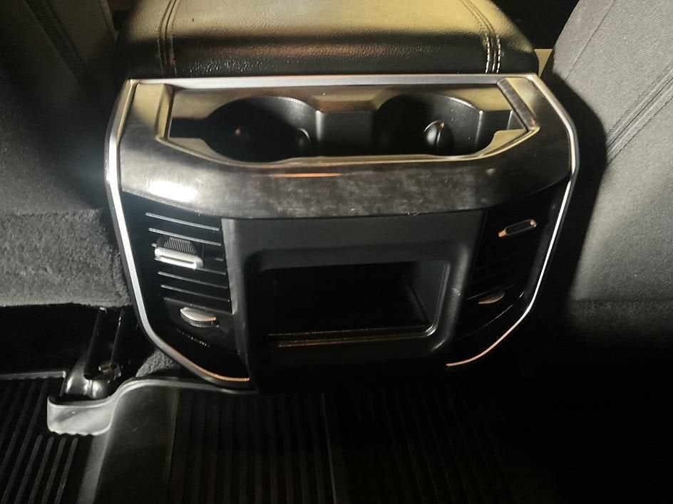 2024 RAM 3500 Big Horn Crew Cab 4x4 8' Box