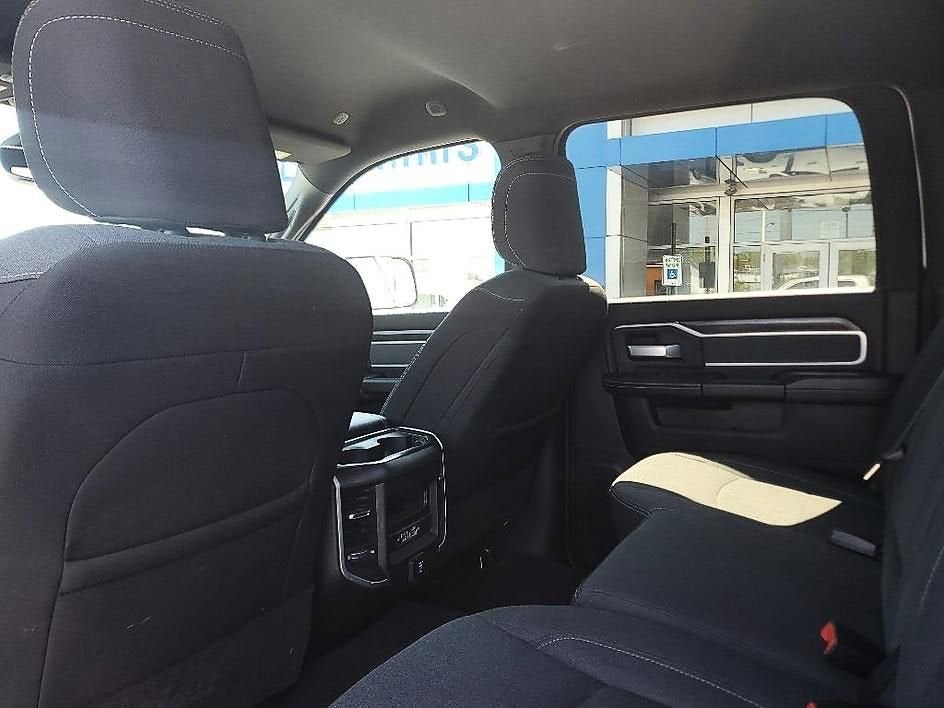 2022 RAM 2500 Big Horn Crew Cab 4x4 6'4" Box