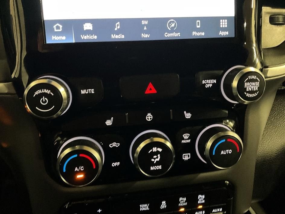 2022 RAM 2500 Big Horn Crew Cab 4x4 6'4" Box