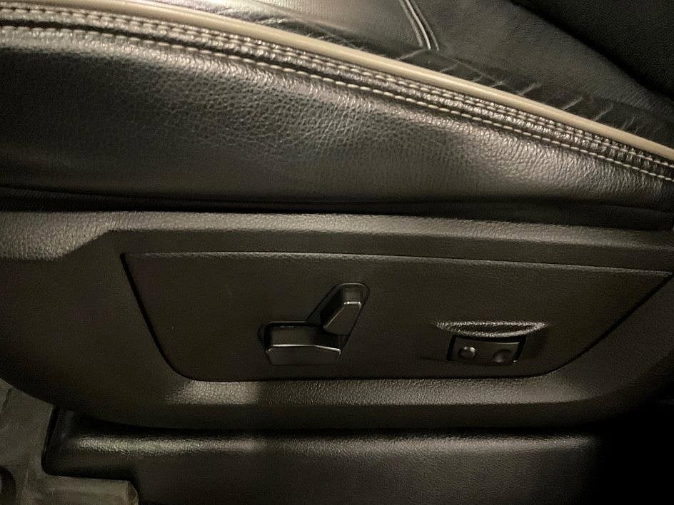 2022 RAM 2500 Laramie Crew Cab 4x4 6'4" Box