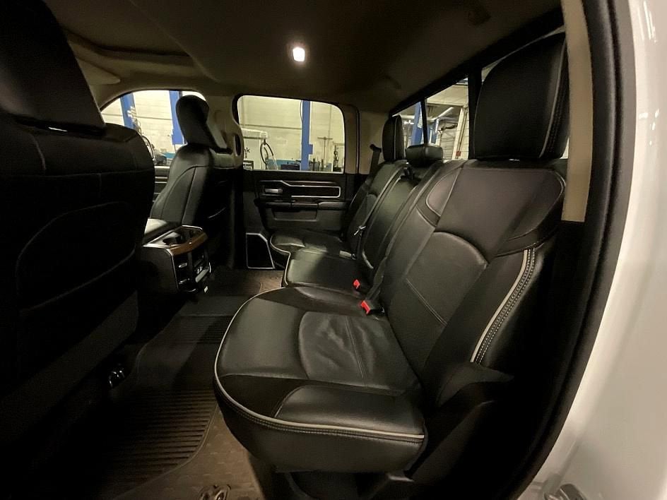 2022 RAM 2500 Laramie Crew Cab 4x4 6'4" Box