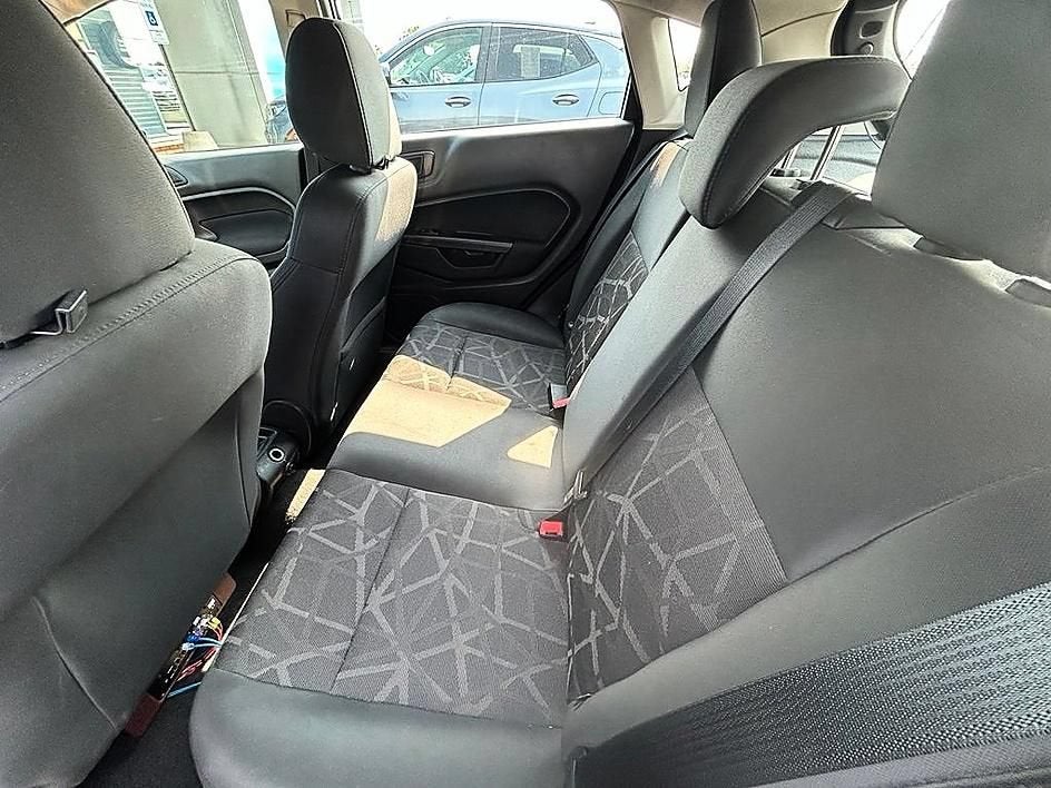 2013 Ford Fiesta SE