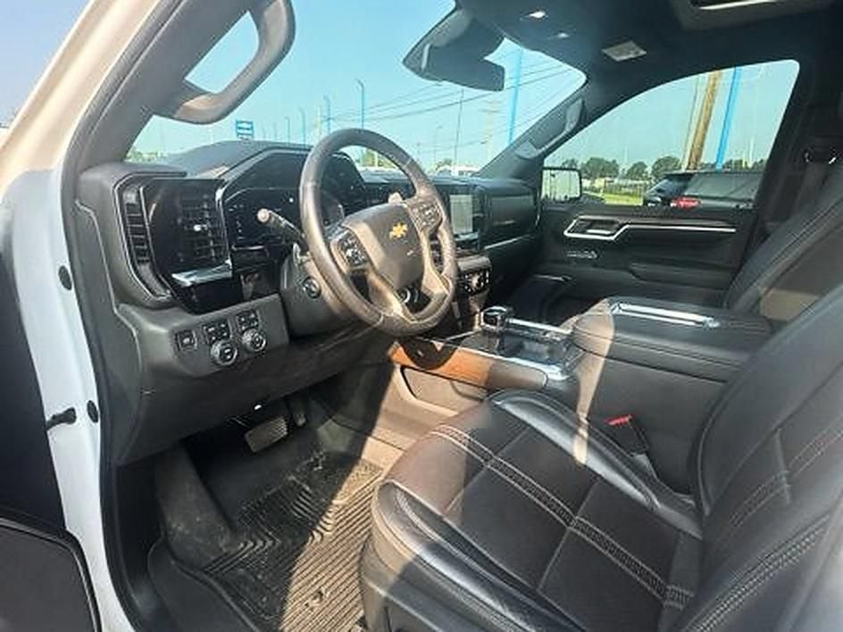 2022 Chevrolet Silverado 1500 High Country
