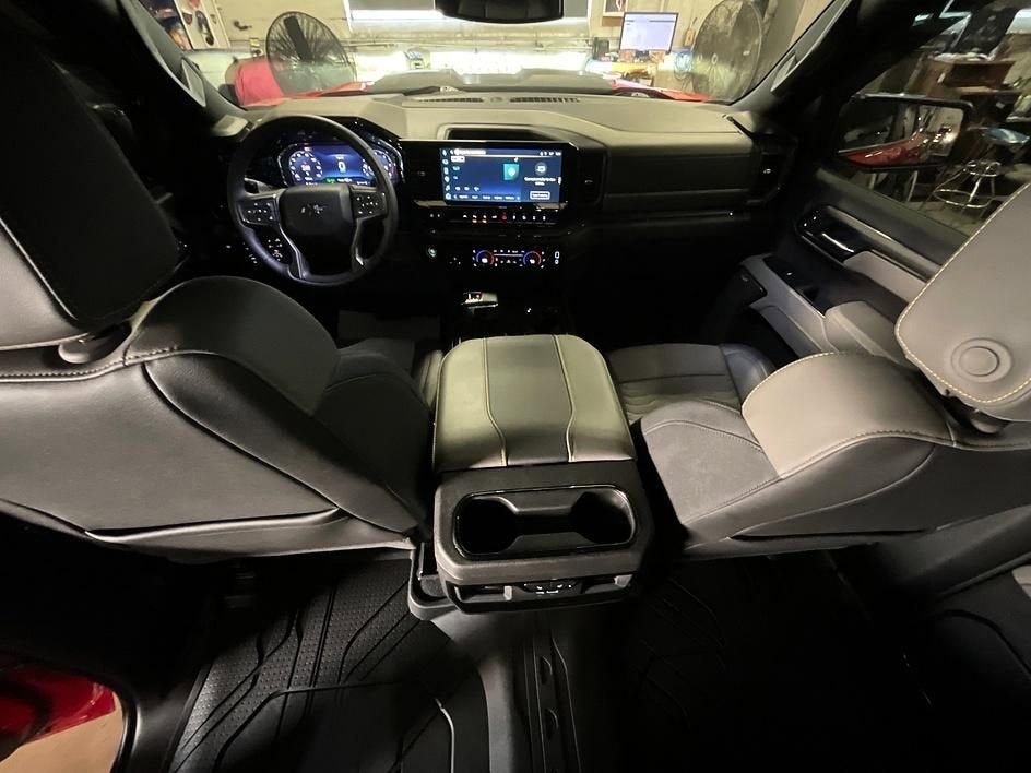 2025 Chevrolet Silverado 1500 ZR2
