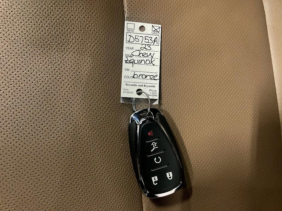 2023 Chevrolet Equinox Premier