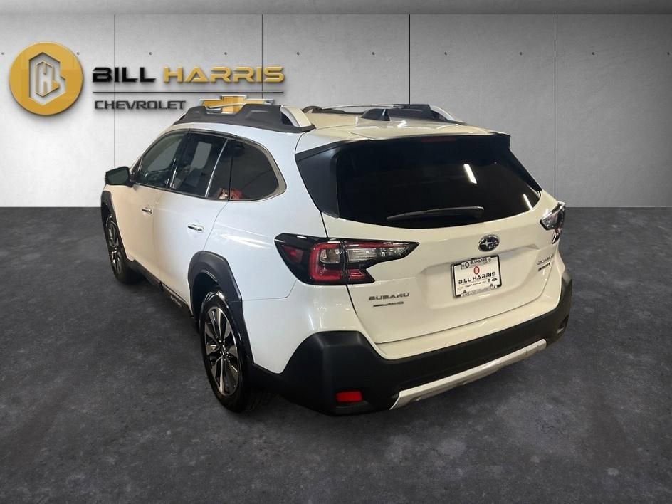 2023 Subaru Outback Touring