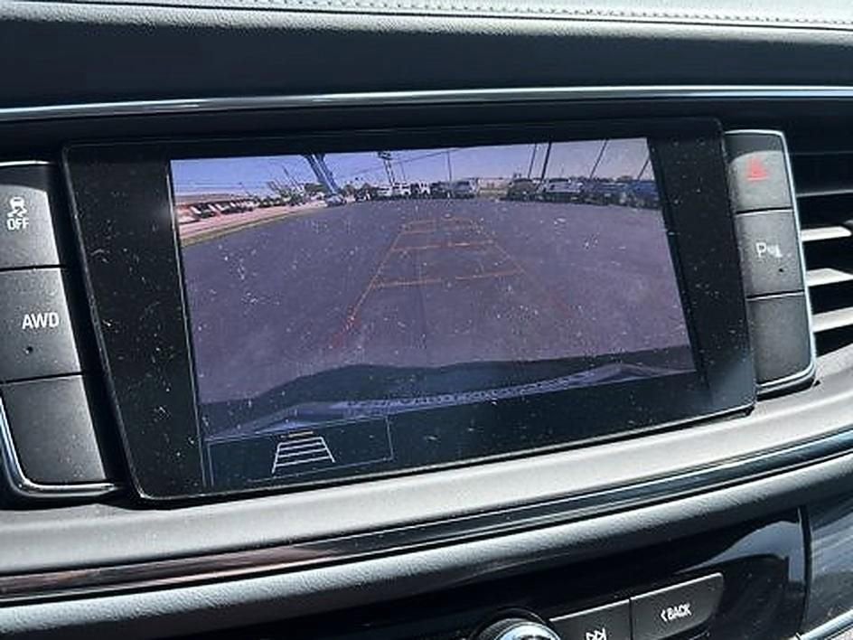 2020 Buick Enclave Essence