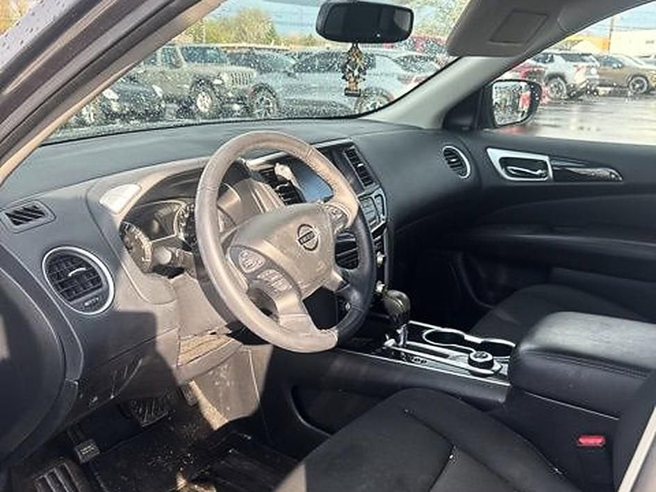 2020 Nissan Pathfinder SV 4WD