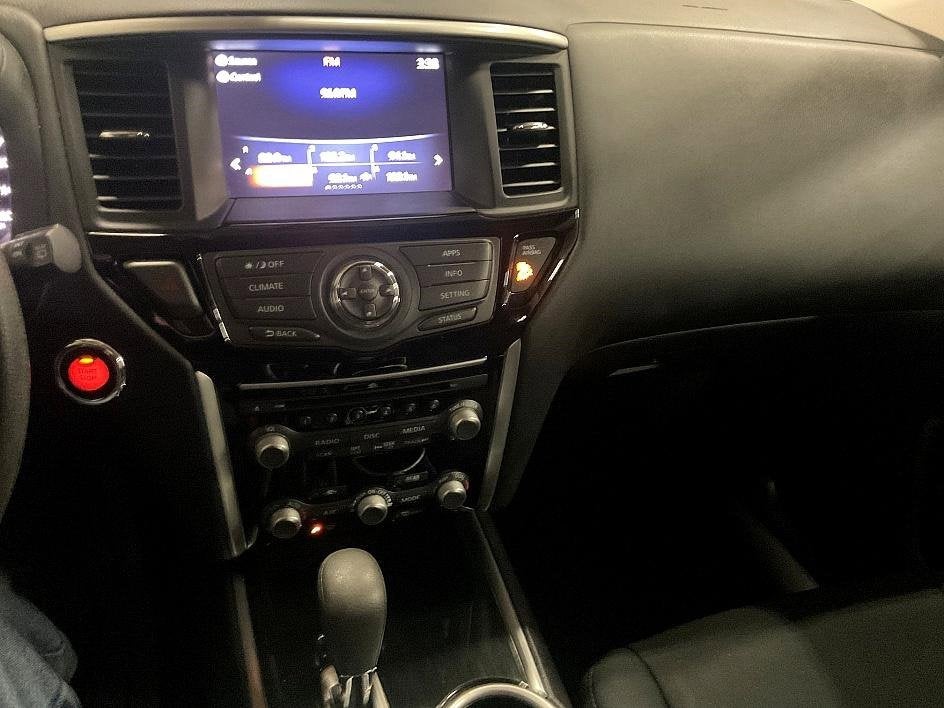 2017 Nissan Pathfinder S