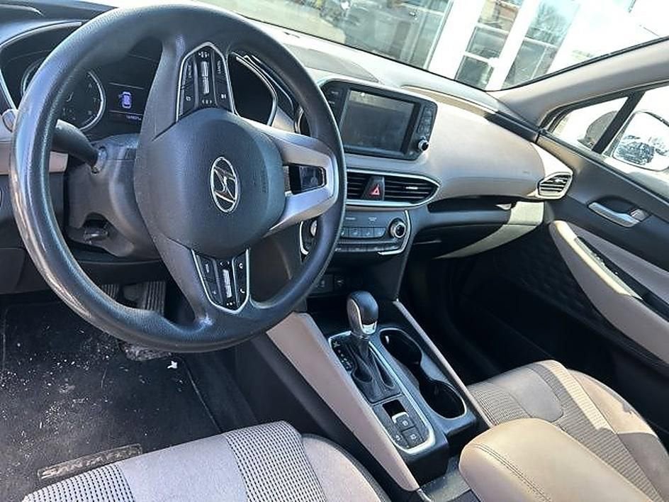 2019 Hyundai Santa Fe SE