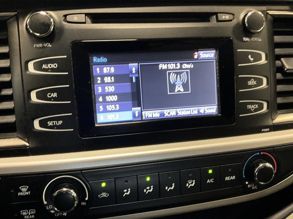 2016 Toyota Highlander LE V6