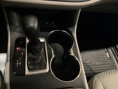 2016 Toyota Highlander LE V6