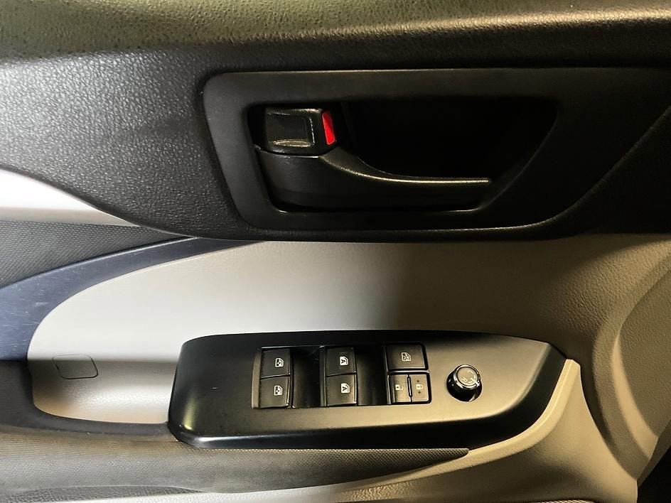 2016 Toyota Highlander LE V6