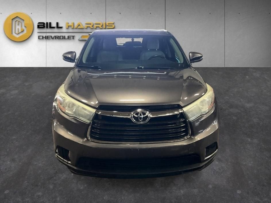 2016 Toyota Highlander LE V6