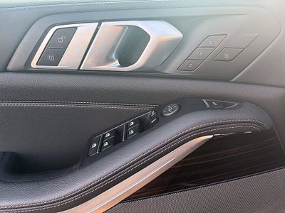 2021 BMW X5 M50i