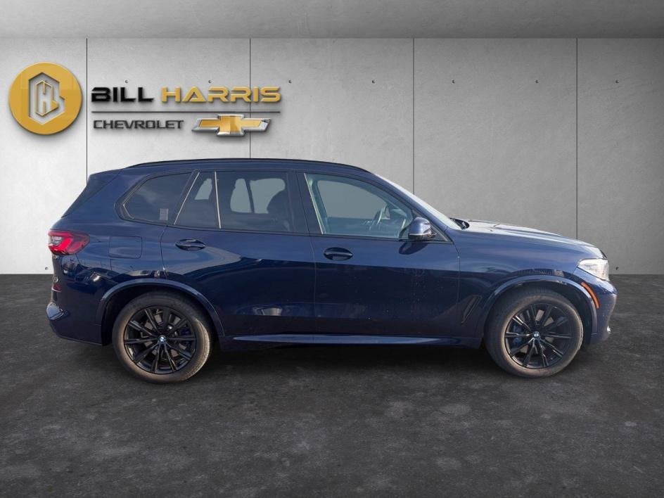 2021 BMW X5 M50i
