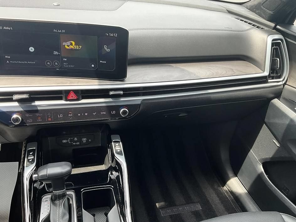 2025 Kia Sorento X-Line SX Prestige
