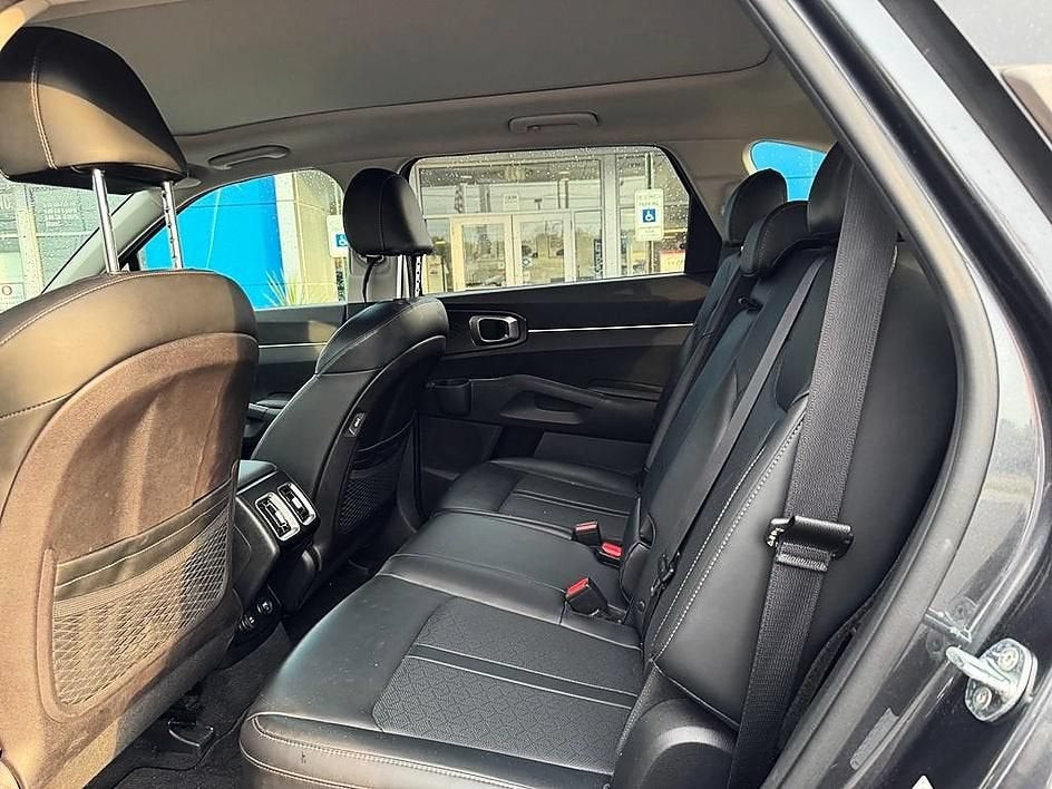 2022 Kia Sorento S