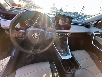 2022 Toyota RAV4 Hybrid XLE