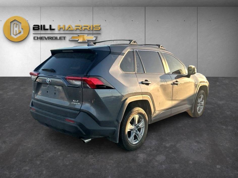 2022 Toyota RAV4 Hybrid XLE