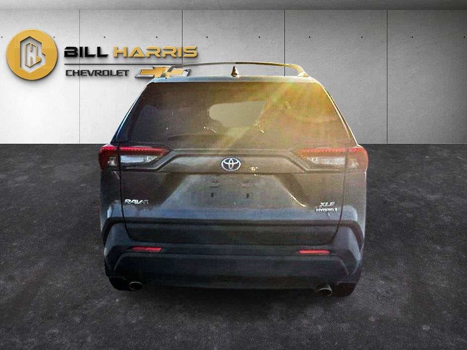 2022 Toyota RAV4 Hybrid XLE