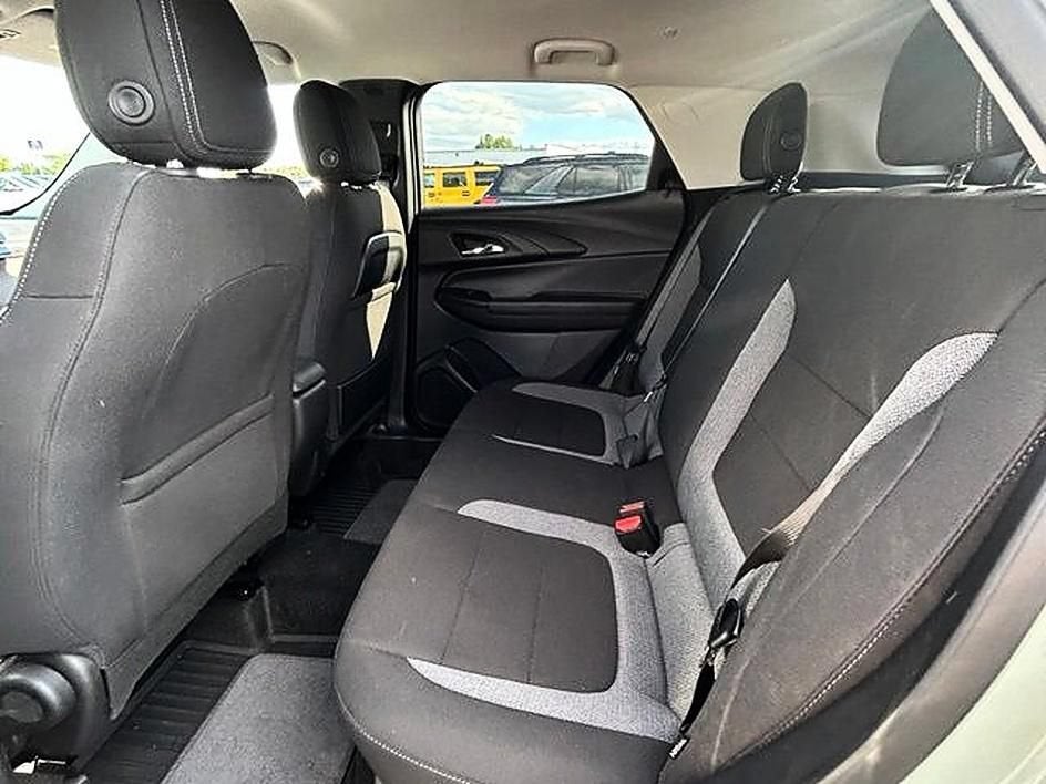 2025 Chevrolet Trailblazer LS