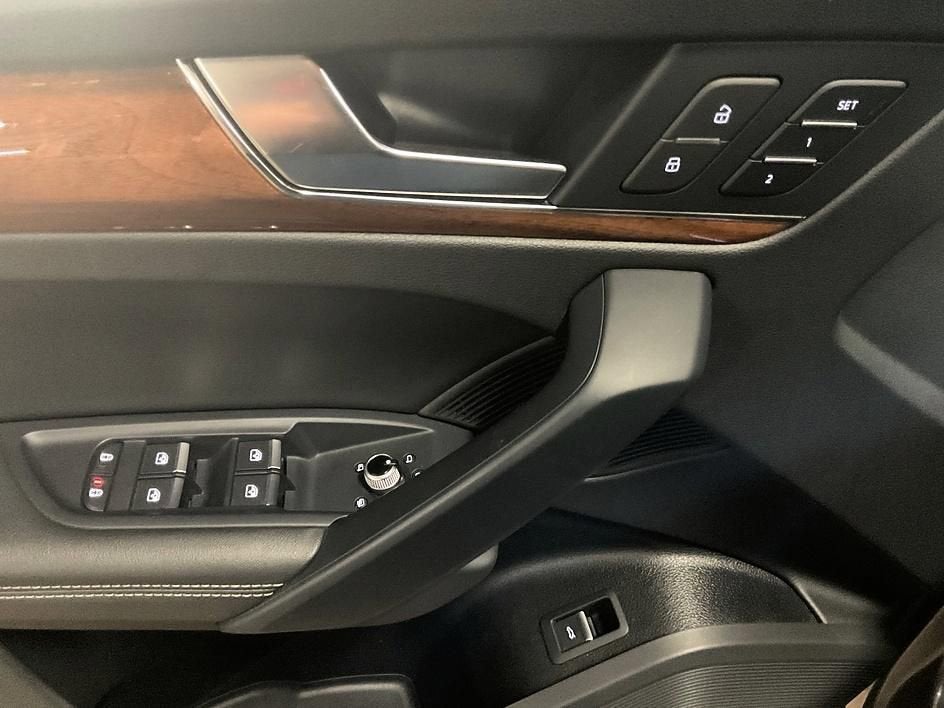 2023 Audi Q5 Premium Plus 45 TFSI S line quattro