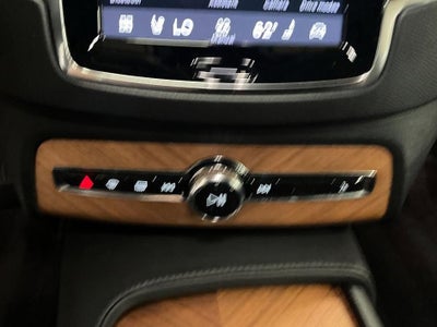 2025 Volvo XC90 Plus
