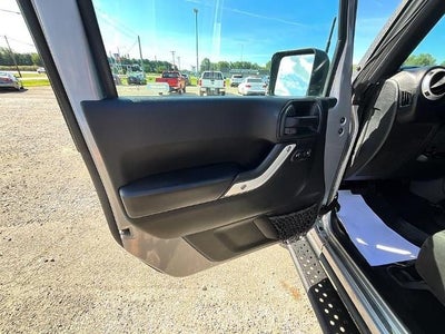 2016 Jeep Wrangler Unlimited 4WD 4dr Sahara