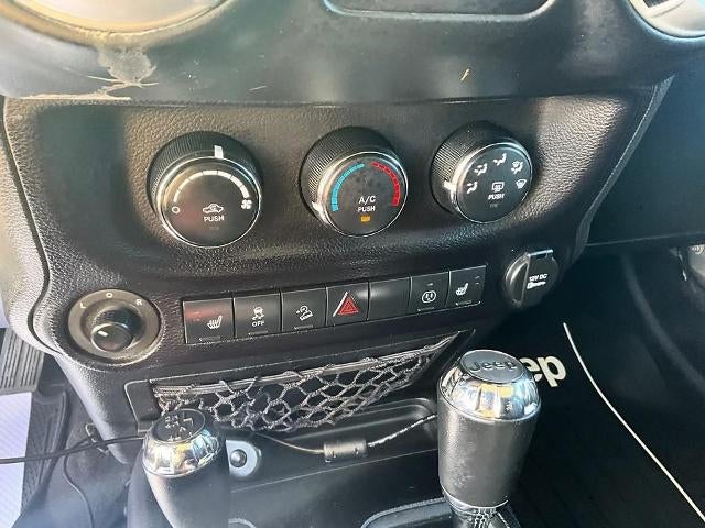 2016 Jeep Wrangler Unlimited 4WD 4dr Sahara