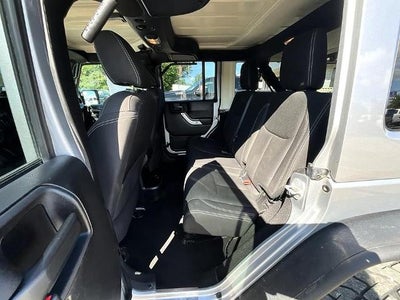 2016 Jeep Wrangler Unlimited 4WD 4dr Sahara