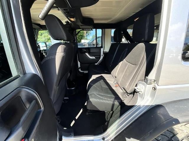 2016 Jeep Wrangler Unlimited 4WD 4dr Sahara