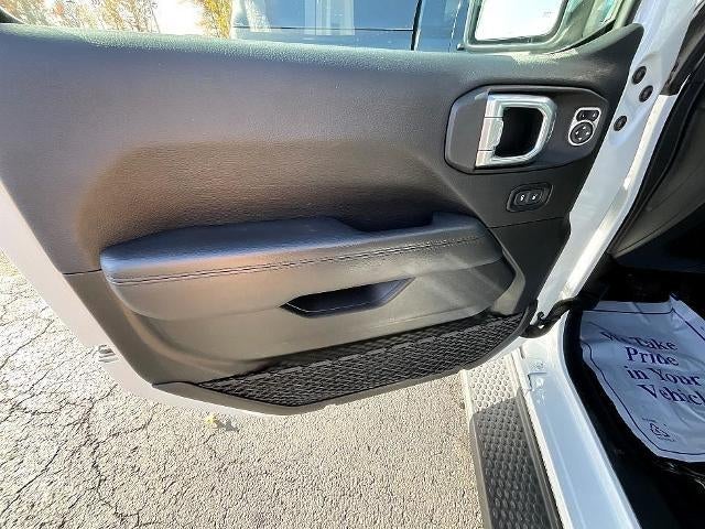 2021 Jeep Wrangler Unlimited Sahara Altitude 4x4