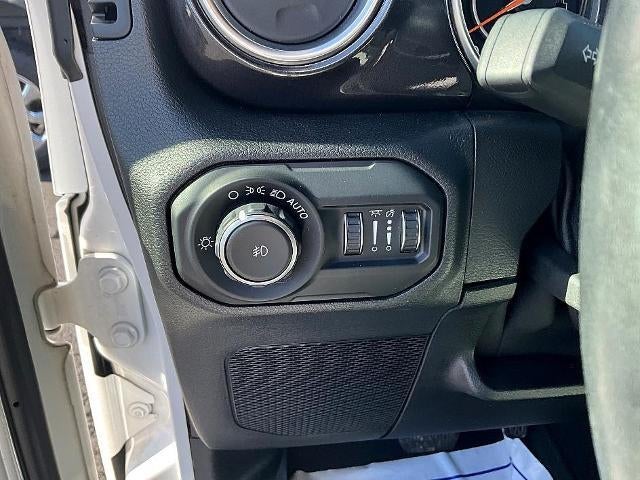 2021 Jeep Wrangler Unlimited Sahara Altitude 4x4