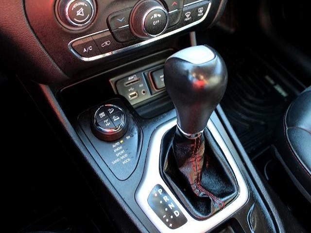 2017 Jeep Cherokee Trailhawk 4x4 *Ltd Avail*