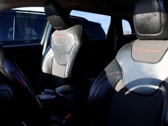 2017 Jeep Cherokee Trailhawk 4x4 *Ltd Avail*