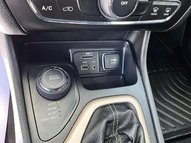 2014 Jeep Cherokee 4WD 4dr Altitude