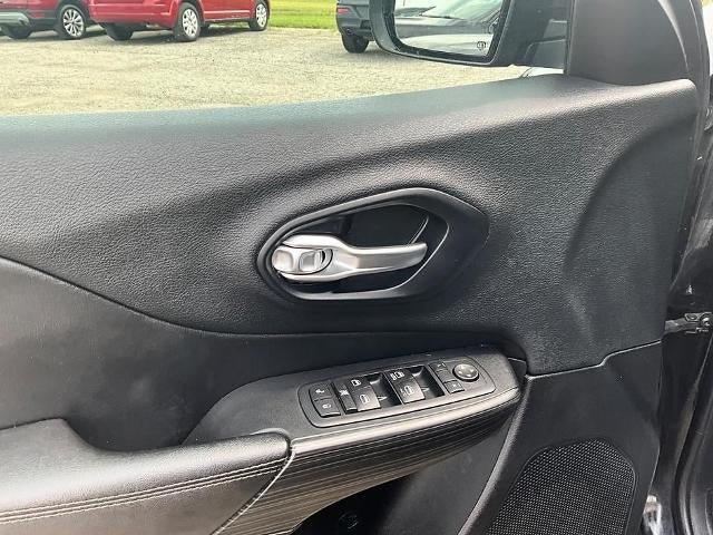 2015 Jeep Cherokee 4WD 4dr Limited