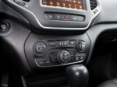 2023 Jeep Cherokee Altitude Lux 4x4