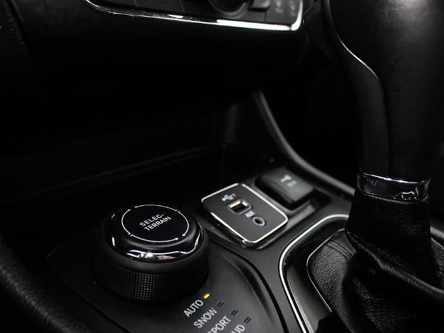 2023 Jeep Cherokee Altitude Lux 4x4