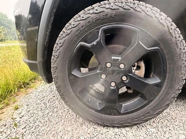 2018 Jeep Grand Cherokee Laredo 4x4 *Ltd Avail*