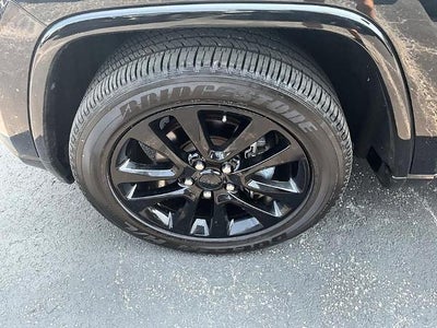 2017 Jeep Grand Cherokee Altitude 4x4 *Ltd Avail*