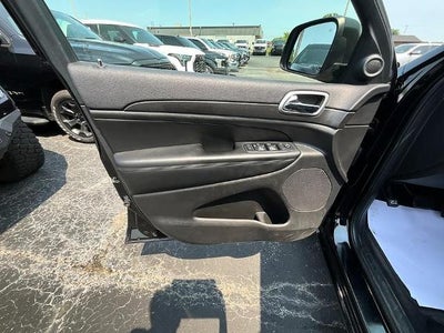 2017 Jeep Grand Cherokee Altitude 4x4 *Ltd Avail*