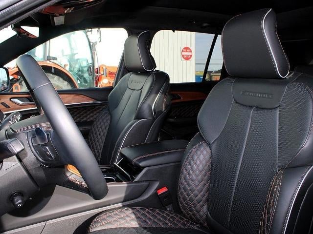 2025 Jeep Grand Cherokee Summit 4x4