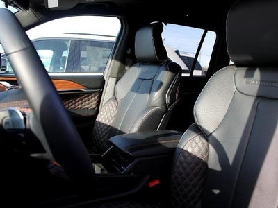 2025 Jeep Grand Cherokee Summit 4x4