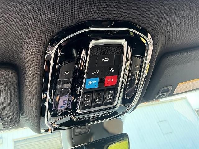 2023 Jeep Grand Cherokee Summit 4x4