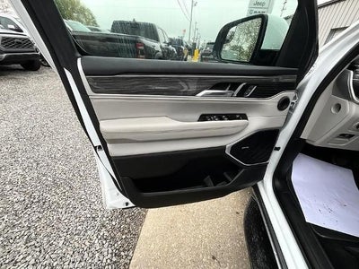 2022 Jeep Wagoneer Series III 4x4