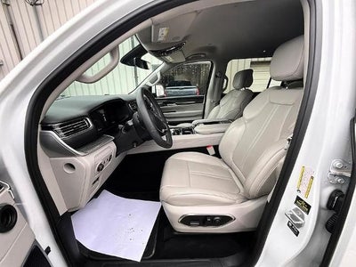 2022 Jeep Wagoneer Series III 4x4