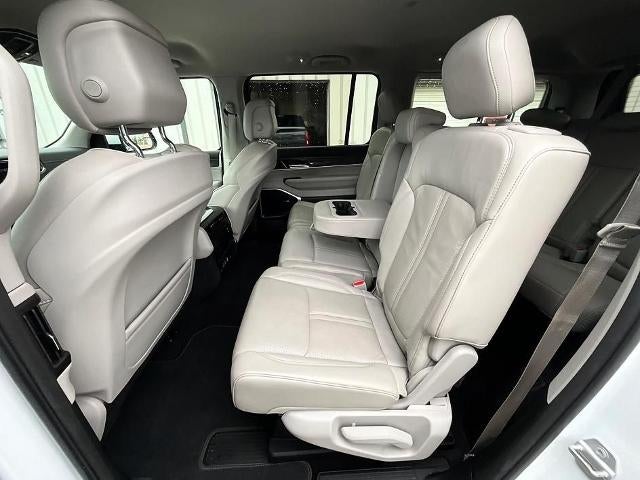 2022 Jeep Wagoneer Series III 4x4